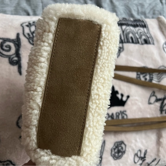 UGG x telfar Small Bag - Picture 5 of 8